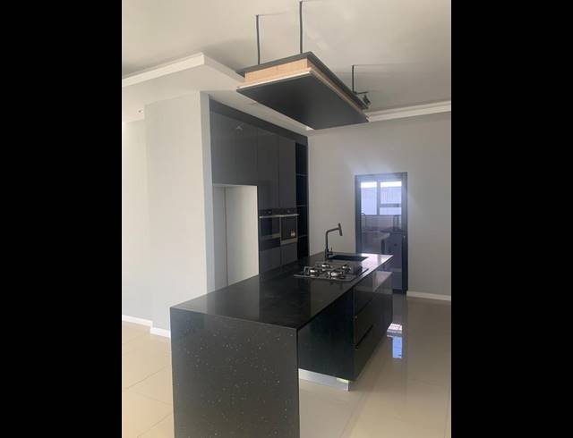 5 BEDROOM HOUSE FOR SALE IN SIX FOUNTAINS RESIDENTIAL ESTATE